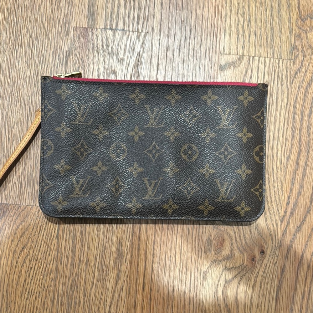 Louis Vuitton Monogram Clutch